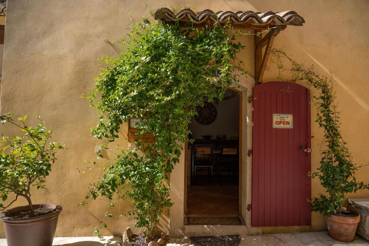 Une Chambre En Luberon Bed and Breakfast Puyvert Esterno foto